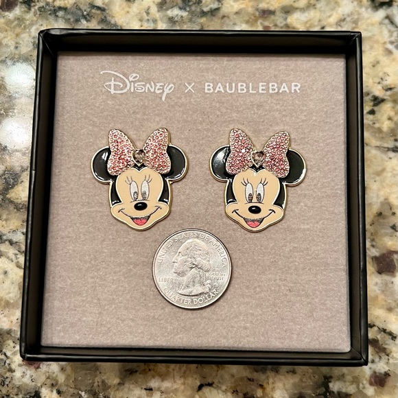 💗DISNEY X BAUBLEBAR MINNIE EARRINGS💗 - Picture 6 of 6